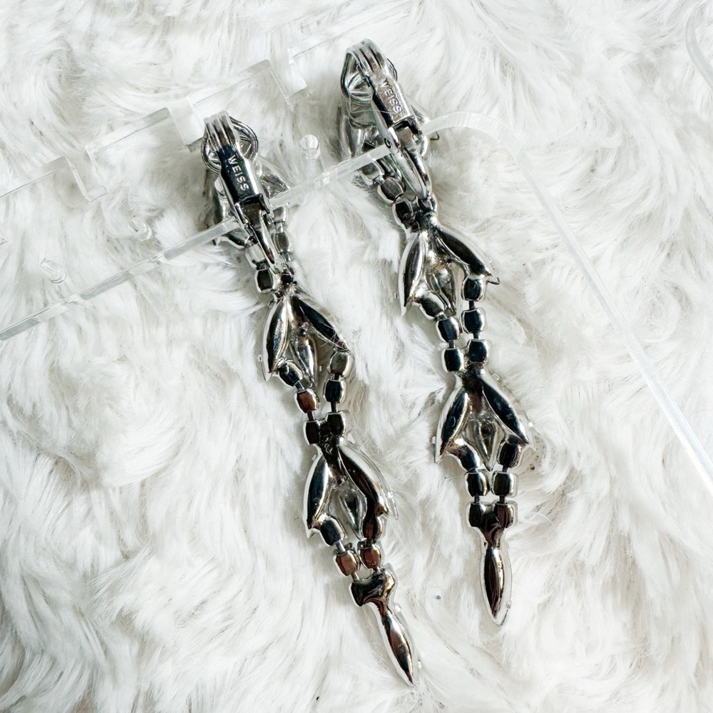 Vintage Weiss Clip On Earrings - Picture 3 of 3